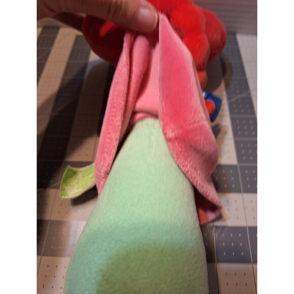 VeggieTales Sweet Pea Plush - Picture 3 of 7